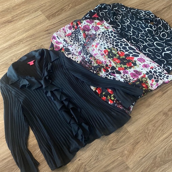 Sunny Leigh plus size shirt bundle 3X price ruffle button downs. 3 shirts. Y2K - Picture 1 of 15